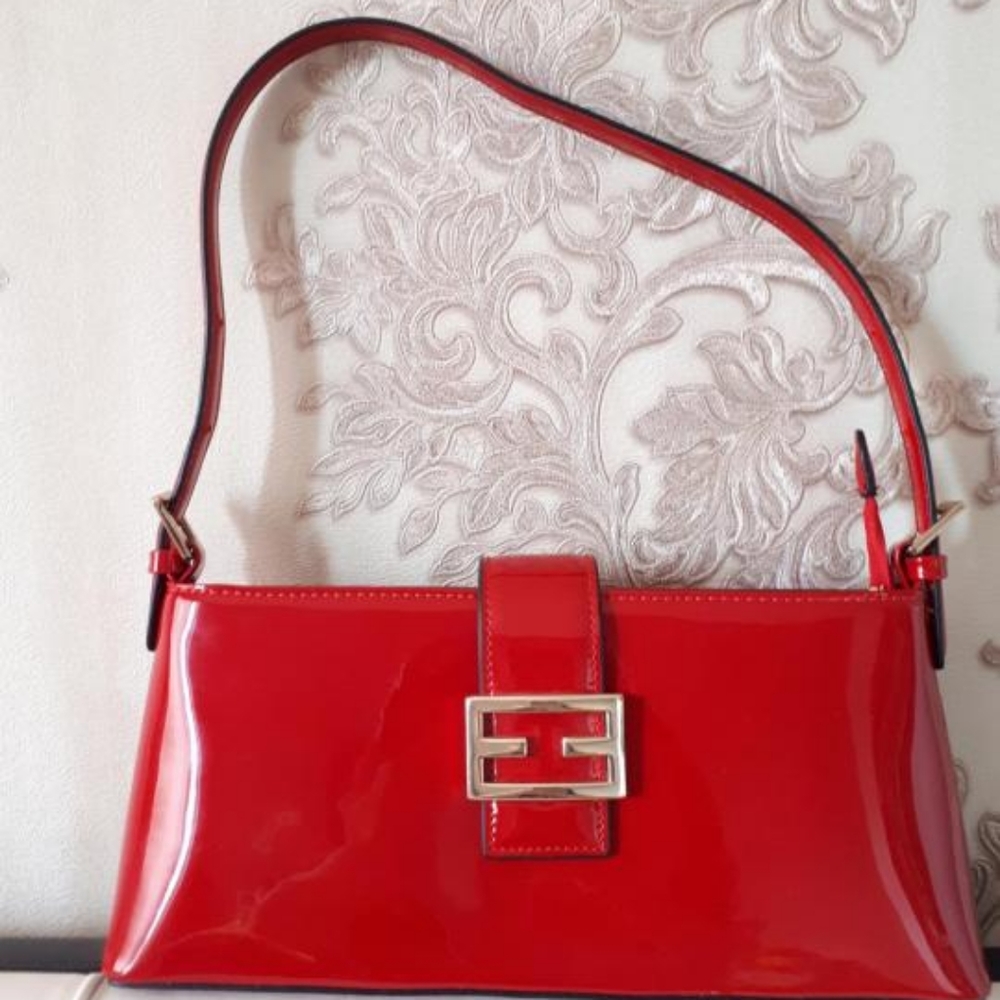 New RiaRosa Genuine Leather Red Handbag!
